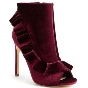 NIB Borati Velvet Heeled Bootie